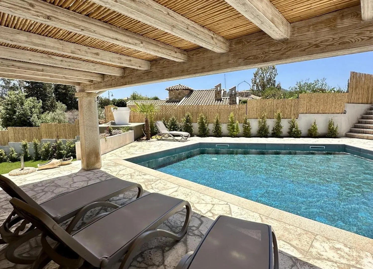 Villa Smeraldo كاستياداس